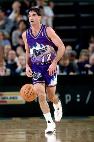 包含爵士队传奇球员约翰·斯托克顿入选名人堂的词条