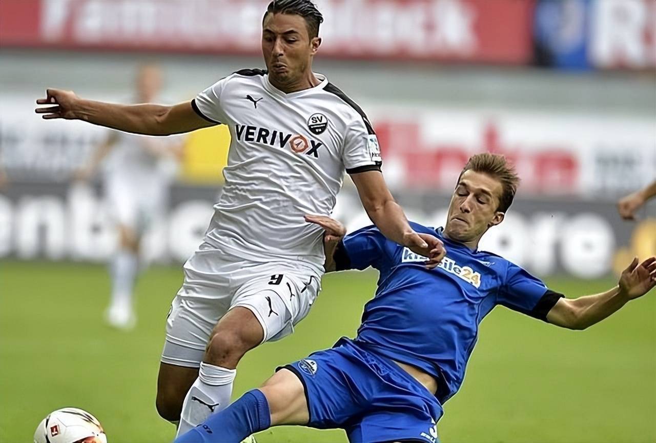 关于弗赖堡惨败多特蒙德，遭遇联赛第一败的信息