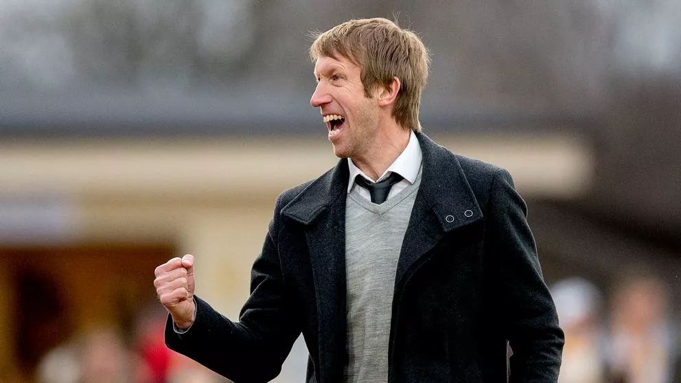 爱游戏中国官网-包含欧洲足坛恩怨千丝万缕，曲折情感难解的词条