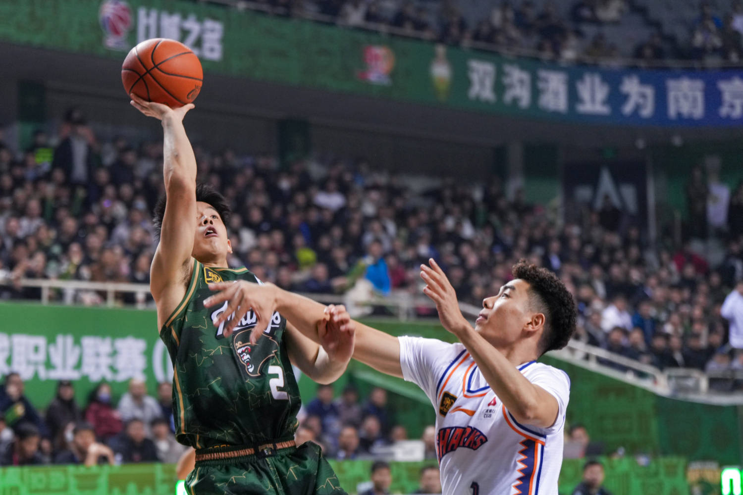 球队赛季表现出色连胜气势如虹