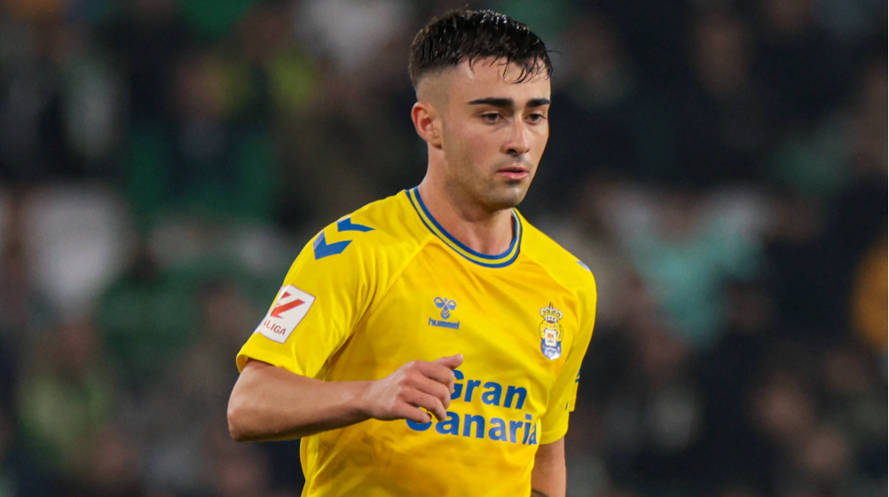 比利亚雷亚尔成功实现客场逆转，取得宝贵三分的简单介绍