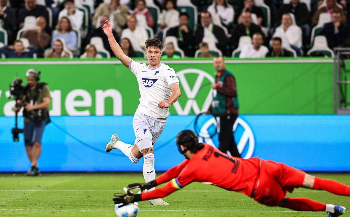 爱游戏官网入口-关于沃尔夫斯堡客场失利，前进势头受阻的信息