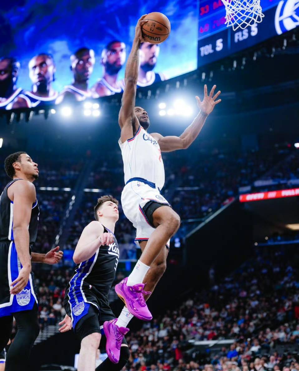 人前途未卜，恩比德屠城砍分再度豪取胜利