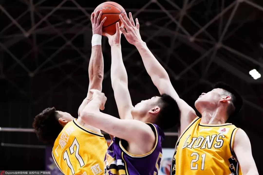 爱游戏官网-梅斯实现逆袭，客场大胜豪取三分的简单介绍