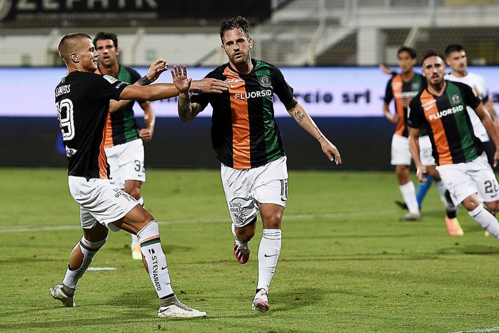 爱游戏入口-包含斯佩齐亚主场战平，表现稳定迈入中游的词条