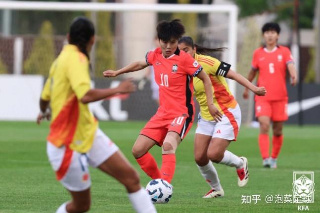 关于韩国女足队备战国际比赛,力争取得优秀成绩的信息 关于韩国女足队备战国际比赛,力争取得优秀成绩的信息
