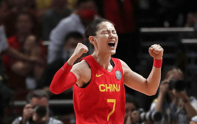 国家队大将同场对抗激情四溅