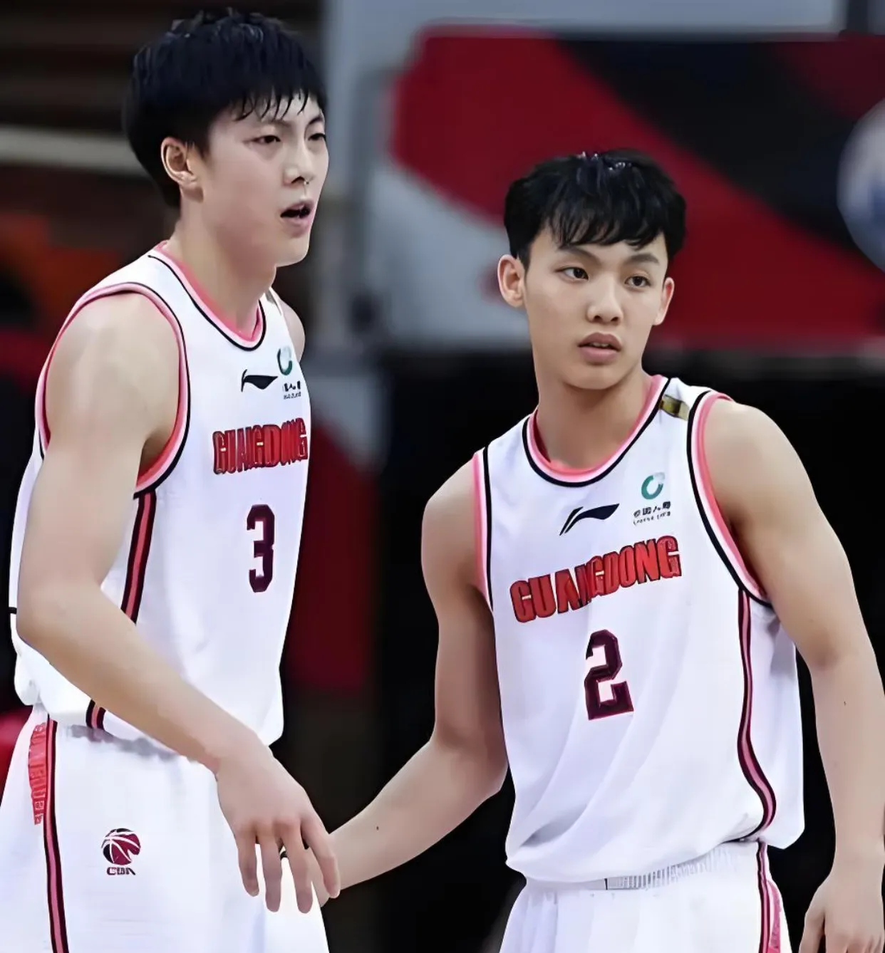 爱游戏登录入口-包含广东队新秀充分发挥，成为球队一大亮点的词条