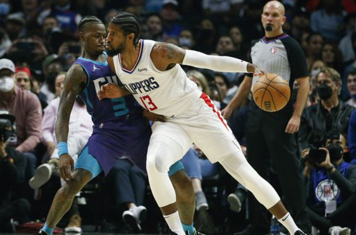 爱游戏网页版入口-里昂豪取客场大捷，逆转击败对手的简单介绍