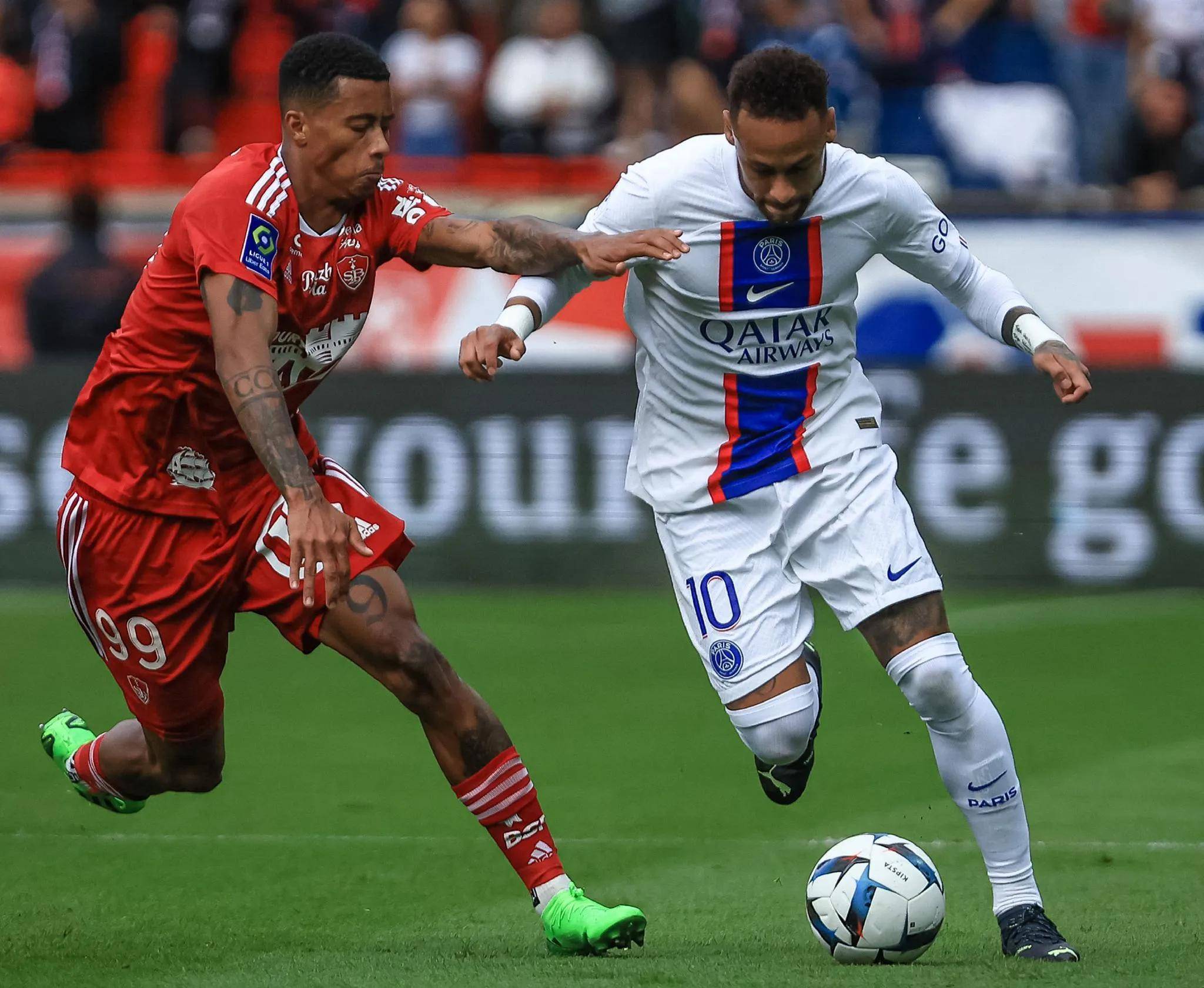 爱游戏入口-沉重打击！巴黎圣日耳曼主力受伤退出欧冠